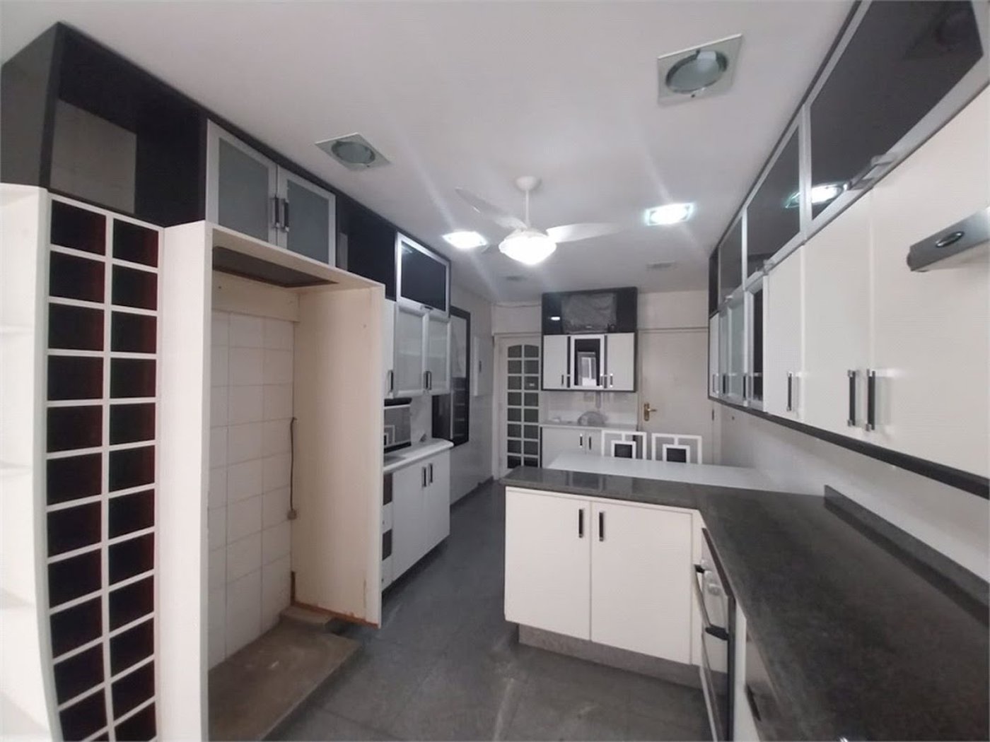Cobertura com 3 dormitórios, 168 m² - venda por R$ 2.000.000,00 ou aluguel por R$ 14.300,00 - Ponta da Praia - Santos/SP