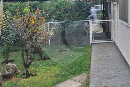 Casa à venda com 3 quartos, sendo 1 suíte, em Condomínio Flamboyant-b, Atibaia, SP