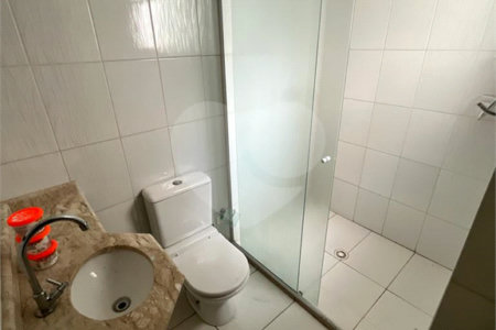 Sobrado à venda com 3 quartos, sendo 1 suíte,  em Vila Alice, Santo André, SP