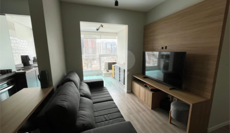 Apartamento à venda com 2 quartos, sendo 1 suíte,  em Chácara Santo Antônio (zona Sul), São Paulo, SP