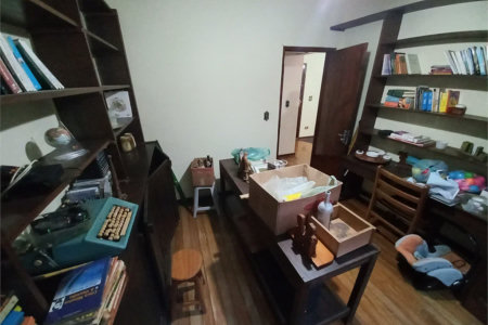 Casa à venda com 4 quartos, sendo 2 suítes, em Parque Esmeralda, São Paulo, SP