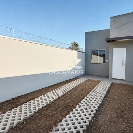 Casa à venda ou para alugar com 2 quartos, sendo 1 suíte, em Santa Rita, Três Lagoas, MS