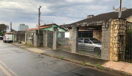 Casa à venda com 4 quartos, sendo 1 suíte,  em Jardim Rincão, Arujá, SP