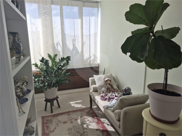 Apartamento à venda com 3 quartos, sendo 1 suíte,  em Tremembé, São Paulo, SP