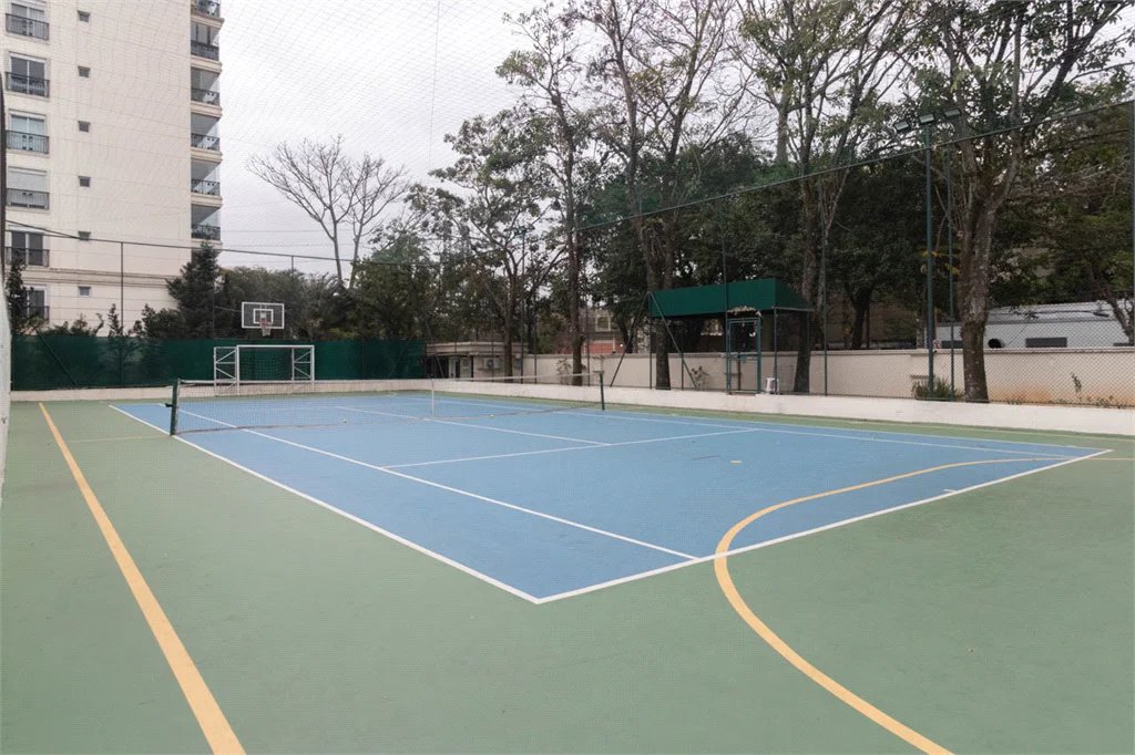 Apartamento à venda com 4 quartos, sendo 2 suítes, em Alto de Pinheiros, São Paulo, SP