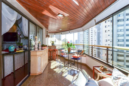 Apartamento à venda com 3 suítes em Vila Suzana, São Paulo, SP