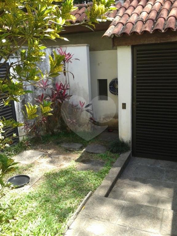 Sobrado à venda com 5 quartos, sendo 1 suíte, em Tremembé, São Paulo, SP