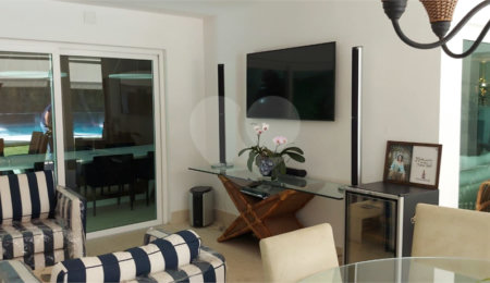 Casa à venda com 4 suítes em Alphaville, Santana de Parnaíba, SP