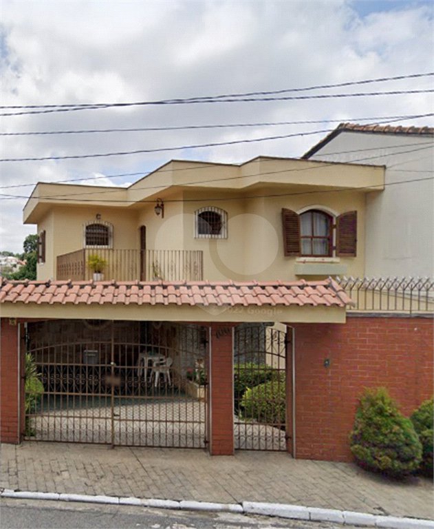 Sobrado à venda com 3 quartos, sendo 1 suíte, em Tremembé, São Paulo, SP