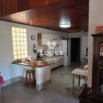 Chácara à venda com 5 quartos, sendo 3 suítes, em Loteamento Residencial Vista Linda, São José dos Campos, SP