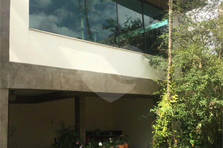 Sobrado à venda com 4 quartos, sendo 3 suítes, em Mandaqui, São Paulo, SP