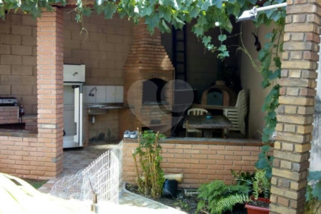 Sobrado à venda com 5 quartos, sendo 1 suíte, em Lapa de Baixo, São Paulo, SP