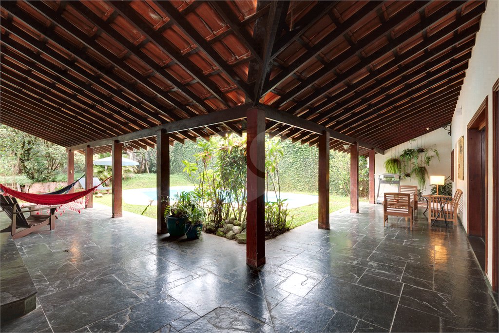 Casa Térrea à venda com 4 quartos, sendo 2 suítes, em Alto da Boa Vista, São Paulo, SP