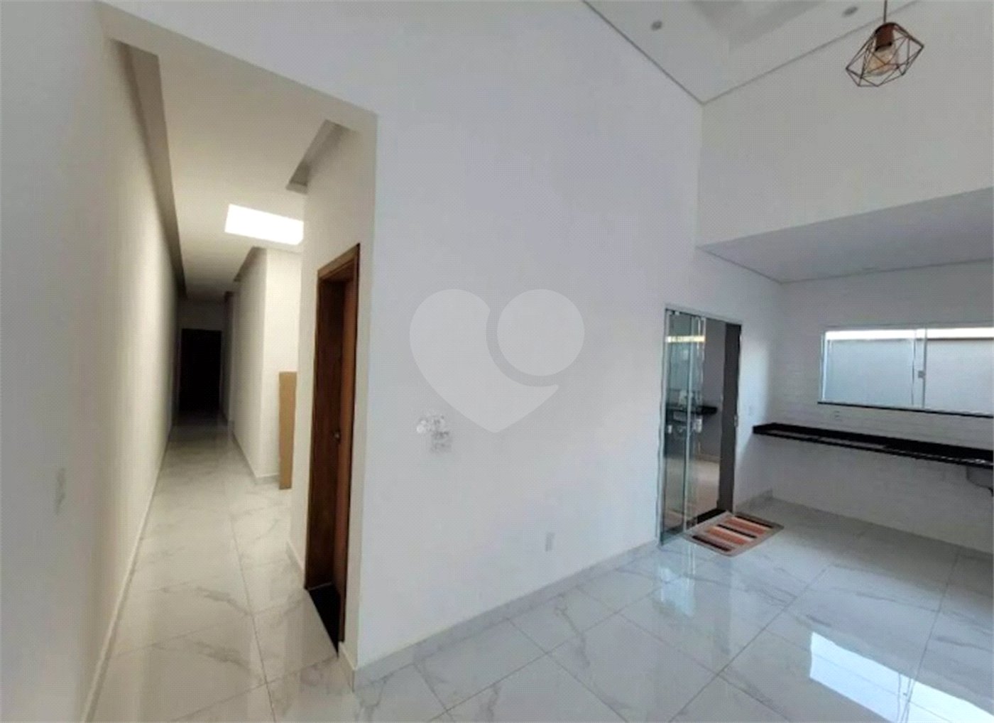 Casa à venda com 3 quartos, sendo 1 suíte,  no condomínio Reserva Ipanema I, Sorocaba - SP