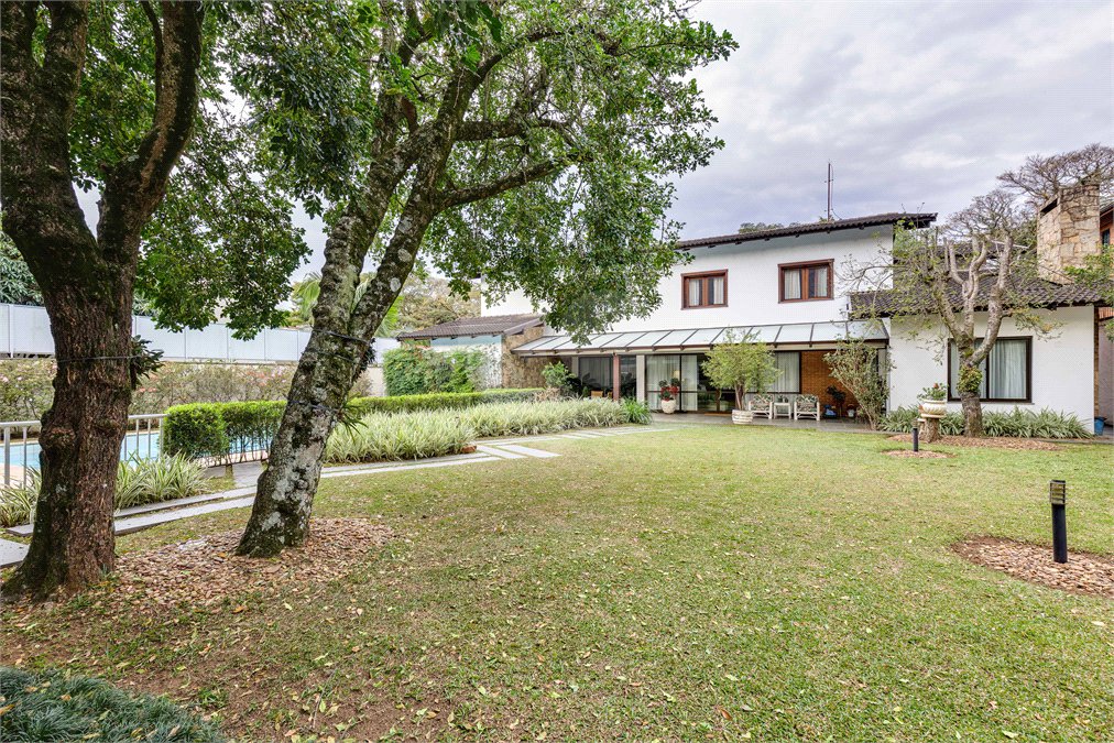 Casa à venda com 4 suítes em Alto da Boa Vista, São Paulo, SP
