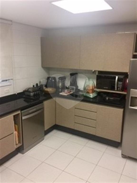 Apartamento à venda com 3 suítes em Campo Belo, São Paulo, SP