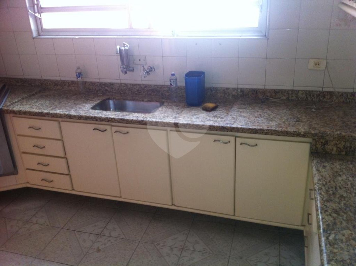 Sobrado à venda com 3 quartos, sendo 1 suíte, em Chora Menino, São Paulo, SP