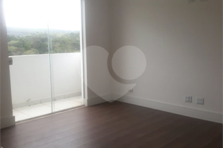 Sobrado à venda com 3 quartos, sendo 1 suíte, em Jardim Vitória, Mairinque, SP