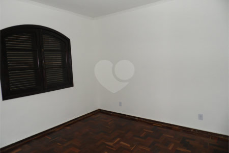 Casa à venda com 5 quartos, sendo 3 suítes, em Vila São Francisco, São Paulo, SP