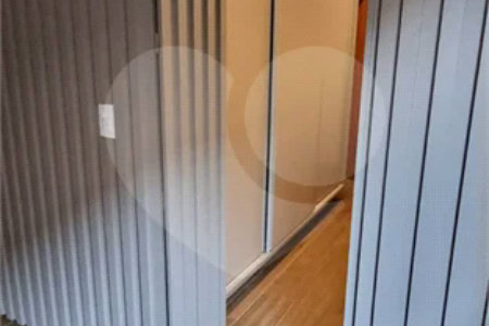 Casa à venda com 3 quartos, sendo 1 suíte, no condomínio Villas Mabel, Ribeirão Preto - SP