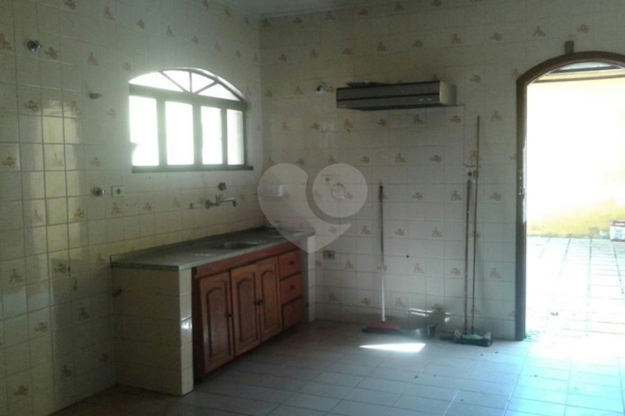 Sobrado à venda ou para alugar com 3 quartos, sendo 1 suíte,  em Horto, São Paulo, SP
