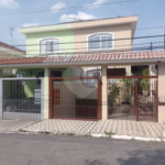 Sobrado à venda com 3 quartos, sendo 1 suíte,  em Tremembé, São Paulo, SP