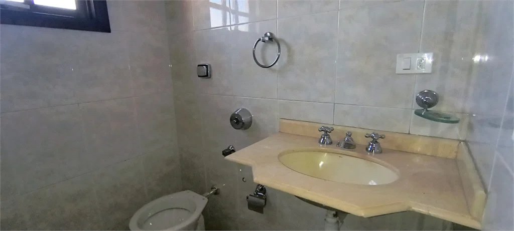 Sobrado à venda com 3 quartos, sendo 2 suítes, em Jardim Ivana, São Paulo, SP