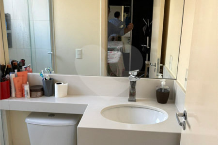 Casa à venda com 3 quartos, sendo 1 suíte, no condomínio Vila Nova Horizonte, Suzano - SP