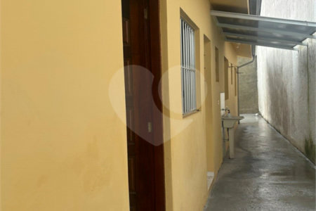 Casa à venda com 2 quartos, sendo 1 suíte, em Paisagem Colonial, São Roque, SP