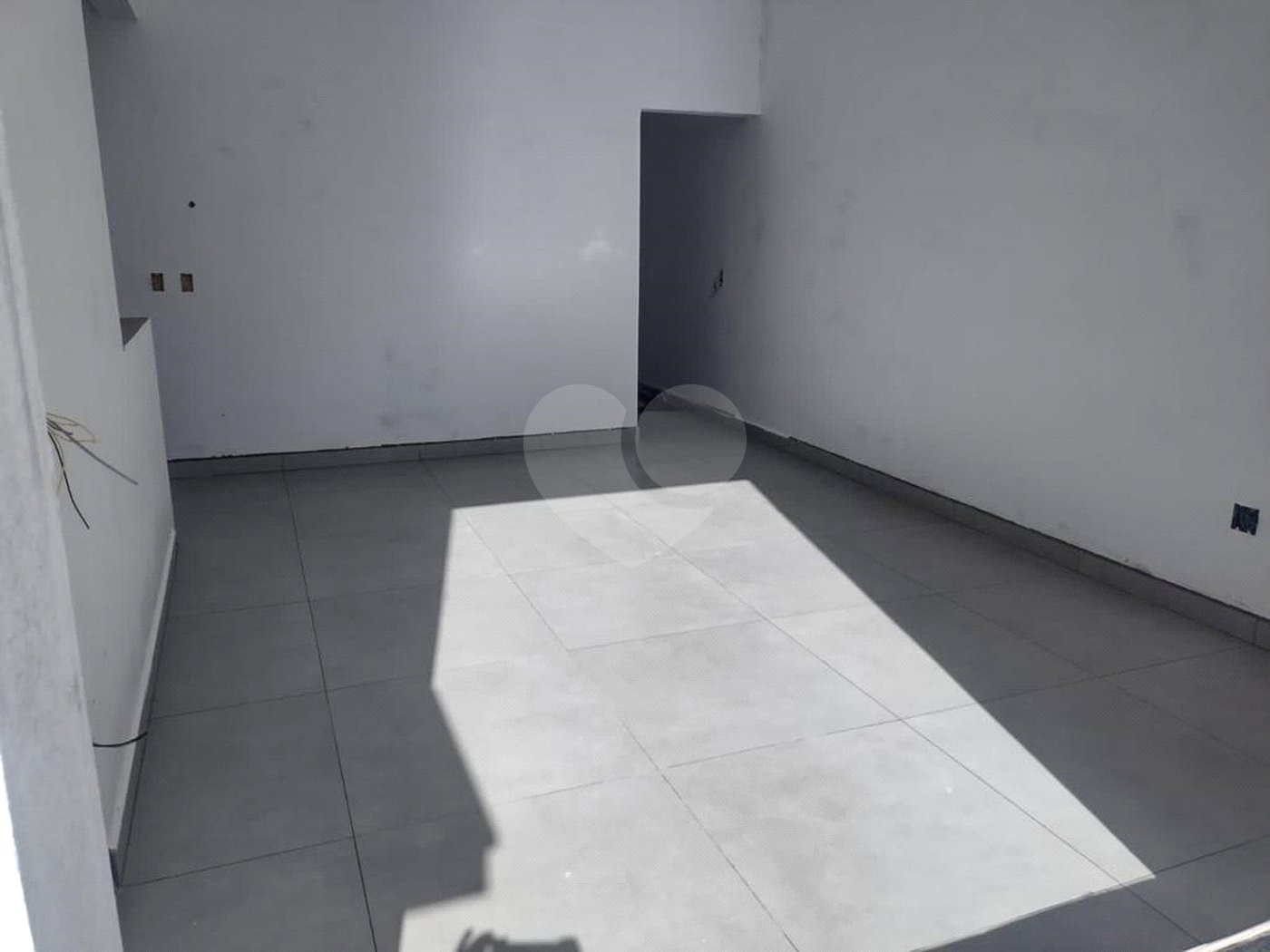 Casa à venda com 3 quartos, sendo 1 suíte, no condomínio Village Moutonnée, Salto - SP