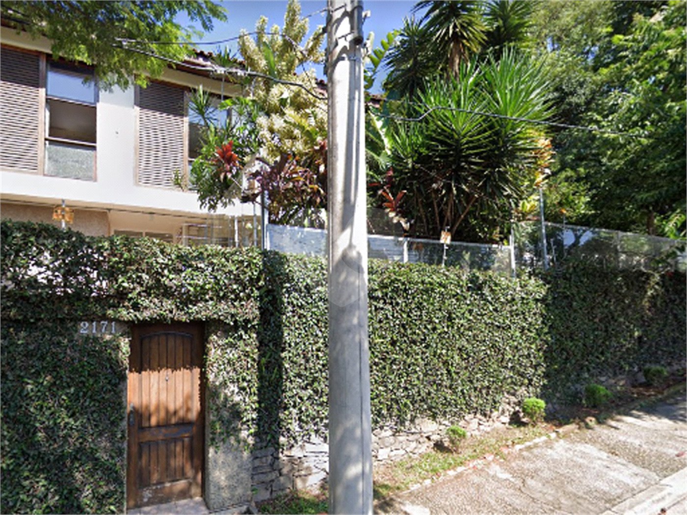 Sobrado à venda com 4 quartos, sendo 1 suíte, em Pinheiros, São Paulo, SP
