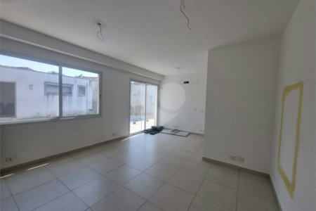 Sobrado à venda com 6 suítes em Alto de Pinheiros, São Paulo, SP