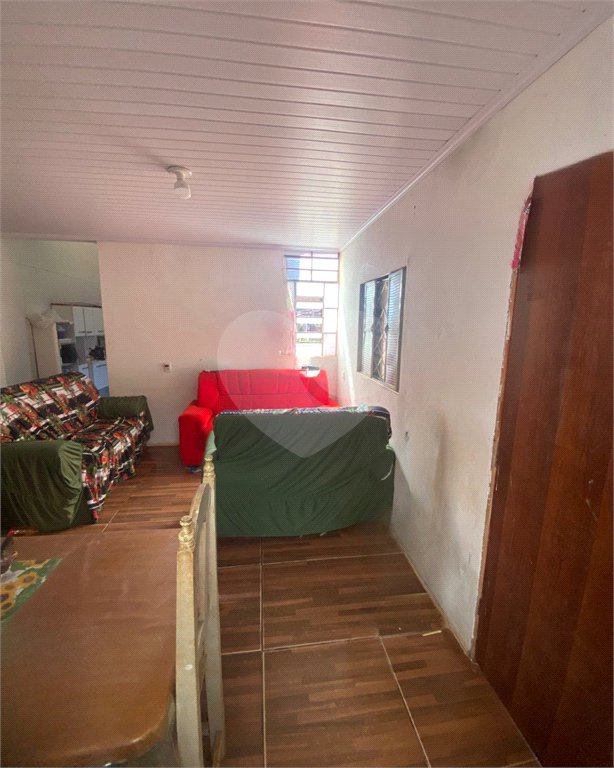 Casa à venda com 2 quartos em Jardim Vitoria, Ponta Porã, MS