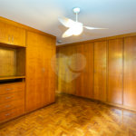 Casa à venda com 4 quartos, sendo 1 suíte, em Jardim Marajoara, São Paulo, SP