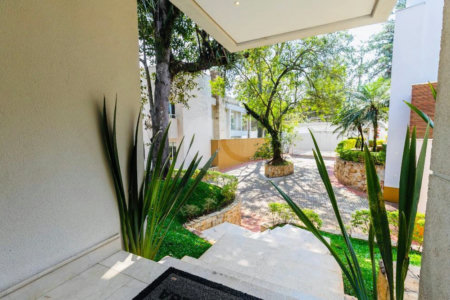 Casa à venda com 4 suítes no condomínio Vila Alba, São Paulo - SP