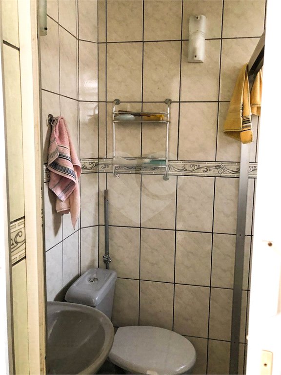 Sobrado à venda com 5 quartos, sendo 1 suíte, em Parque Edu Chaves, São Paulo, SP