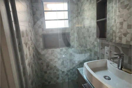 Casa à venda ou para alugar com 3 suítes em Jardim Lago Azul, Louveira, SP