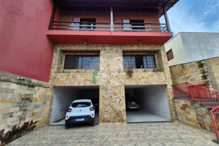 Casa à venda com 3 quartos, sendo 1 suíte, em Parque São Domingos, São Paulo, SP