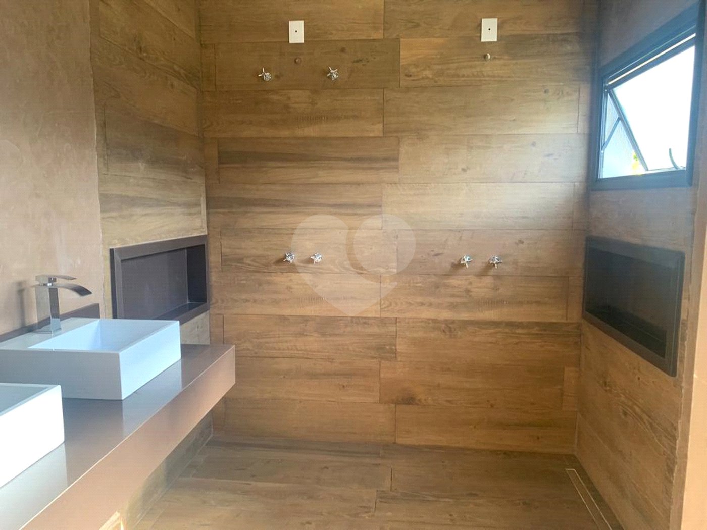 Casa à venda com 4 suítes no condomínio Lago Azul Residencial e Golfe, Araçoiaba da Serra - SP