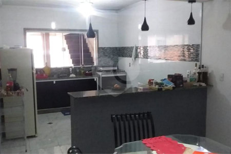 Casa à venda com 4 quartos, sendo 1 suíte, em Tucuruvi, São Paulo, SP