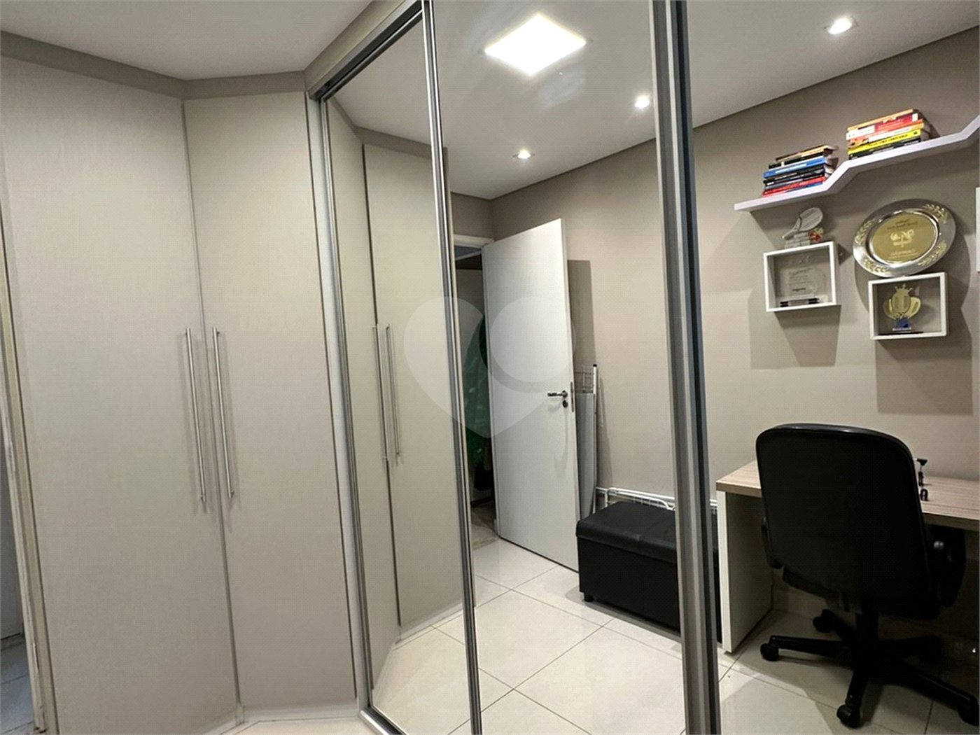 Apartamento à venda com 2 quartos, sendo 1 suíte,  em Jardim Piratininga, Sorocaba, SP