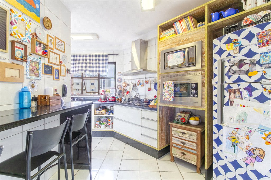 Apartamento à venda com 4 quartos, sendo 3 suítes, em Jardim Monte Kemel, São Paulo, SP