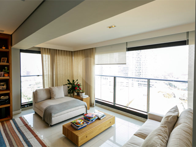 Apartamento à venda com 3 suítes em Brooklin, São Paulo, SP