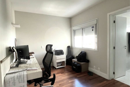 Apartamento à venda com 4 suítes em Aclimação, São Paulo, SP