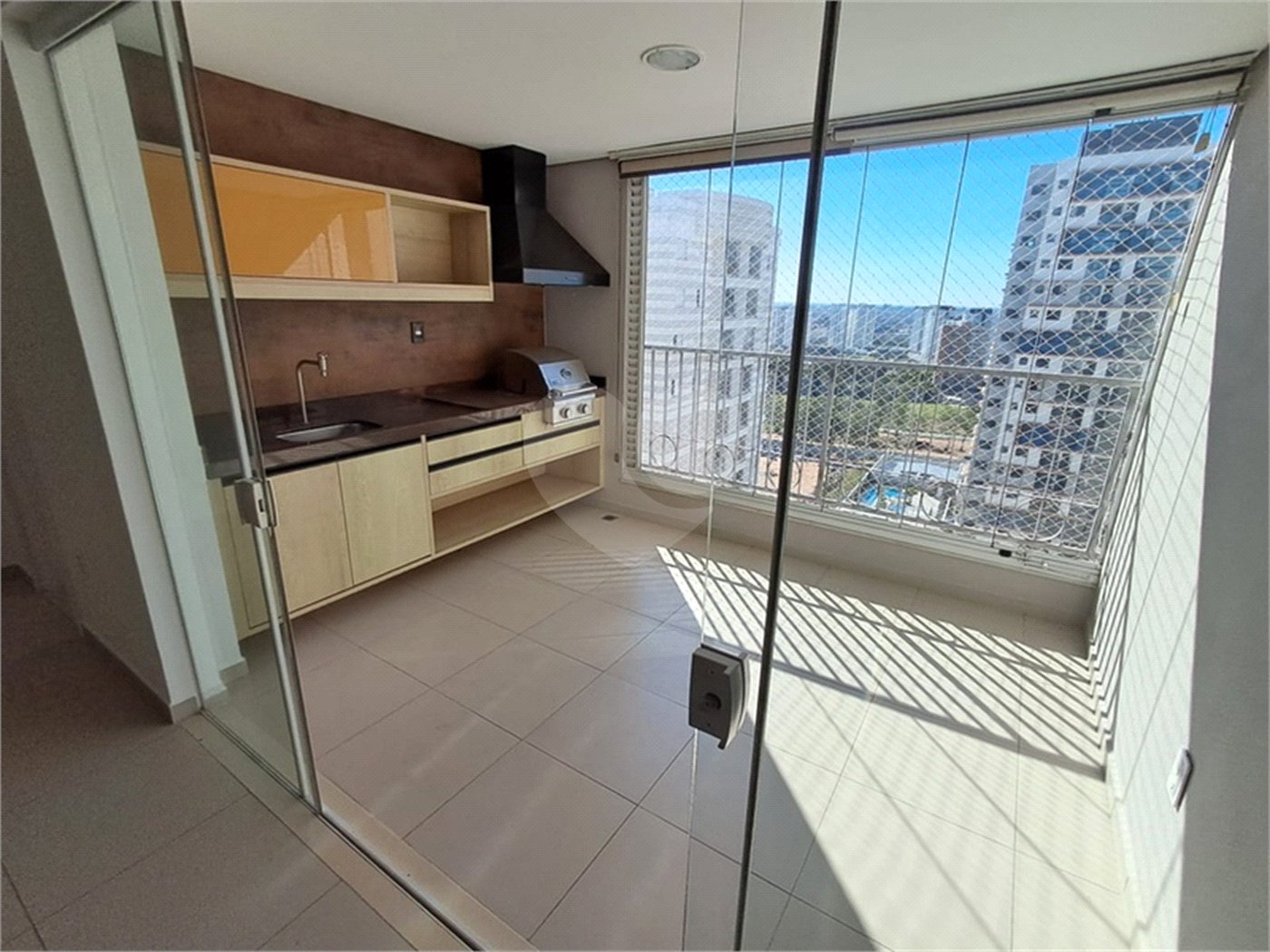 Apartamento à venda com 3 suítes em Parque Campolim, Sorocaba, SP