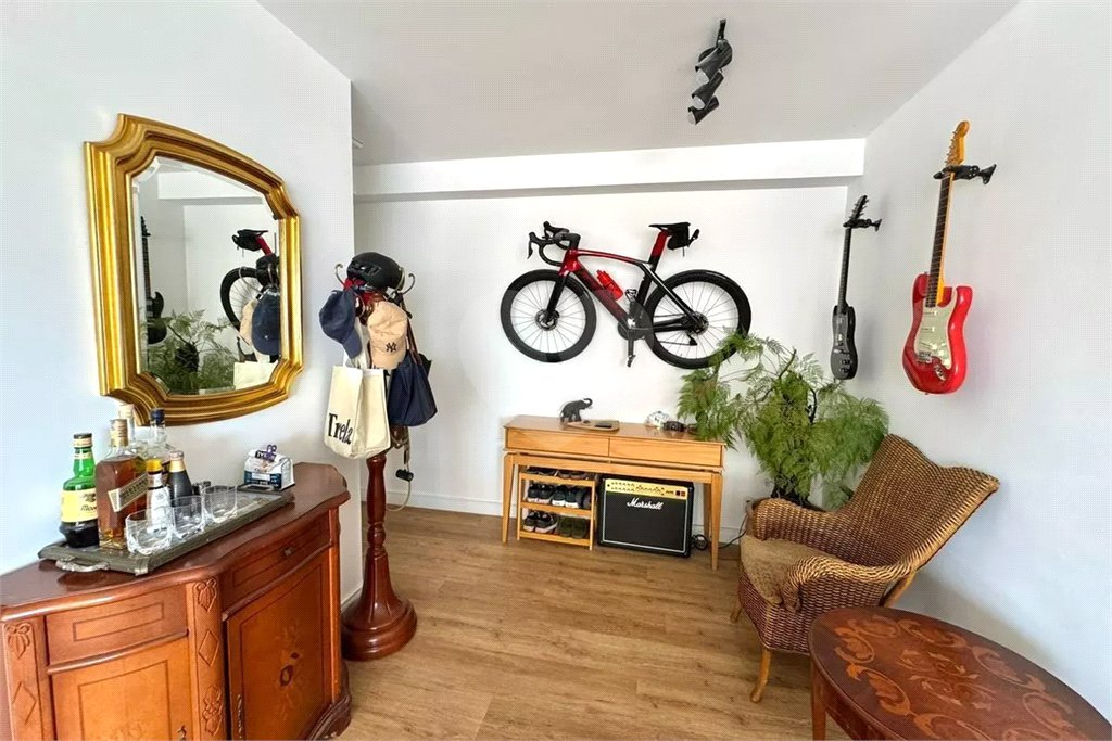 Apartamento à venda com 3 quartos, sendo 2 suítes,  em Chácara Santo Antônio, São Paulo, SP