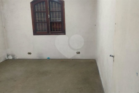 Casa à venda com 3 quartos, sendo 1 suíte, em Vila Renata, Guarulhos, SP