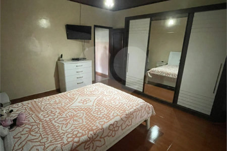 Sobrado à venda com 5 quartos, sendo 1 suíte,  em Vila Gustavo, São Paulo, SP
