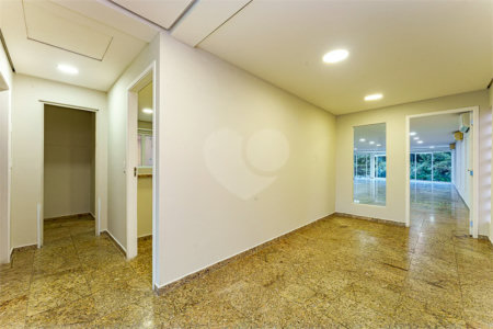 Prédio inteiro comercial á venda e locação na Vila Leopoldina.