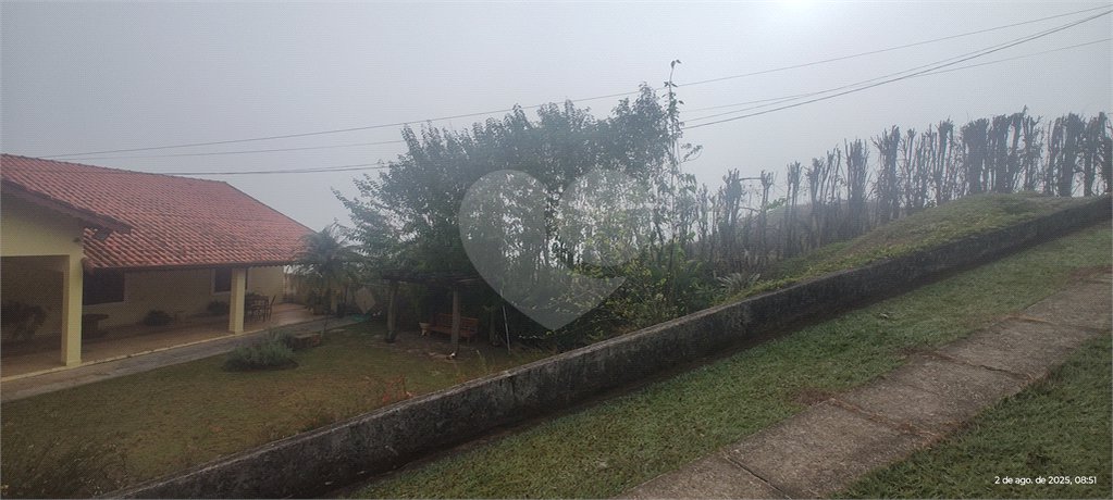 Chácara à venda com 3 quartos, sendo 1 suíte,  no Centro, Nazaré Paulista, SP